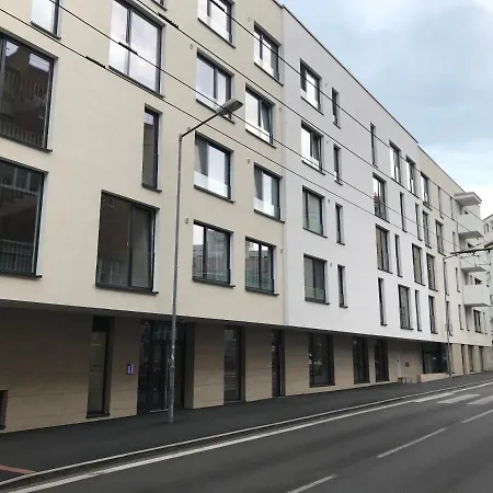 Leo Free Parking!!! * Bratislava