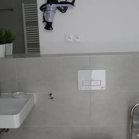 Leo Free Parking!!! Apartament