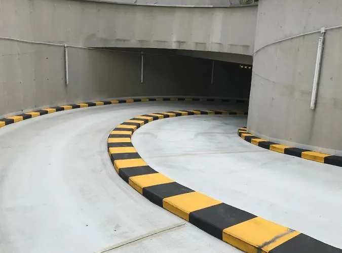 Leo Free Parking!!! 아파트 *